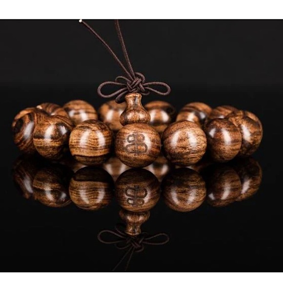 Men's Buddhist Sandalwood Bracelet. Authentic, New in box. - Picture 2 of 6